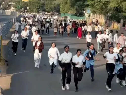 सरदार पटेल की 151&nbsp;वीं जयंती पर प्रदेशभर में रन फॉर यूनिटी&nbsp;का आयोजन, इंदौर में 500 विद्यार्थियों ने लगाई दौड़