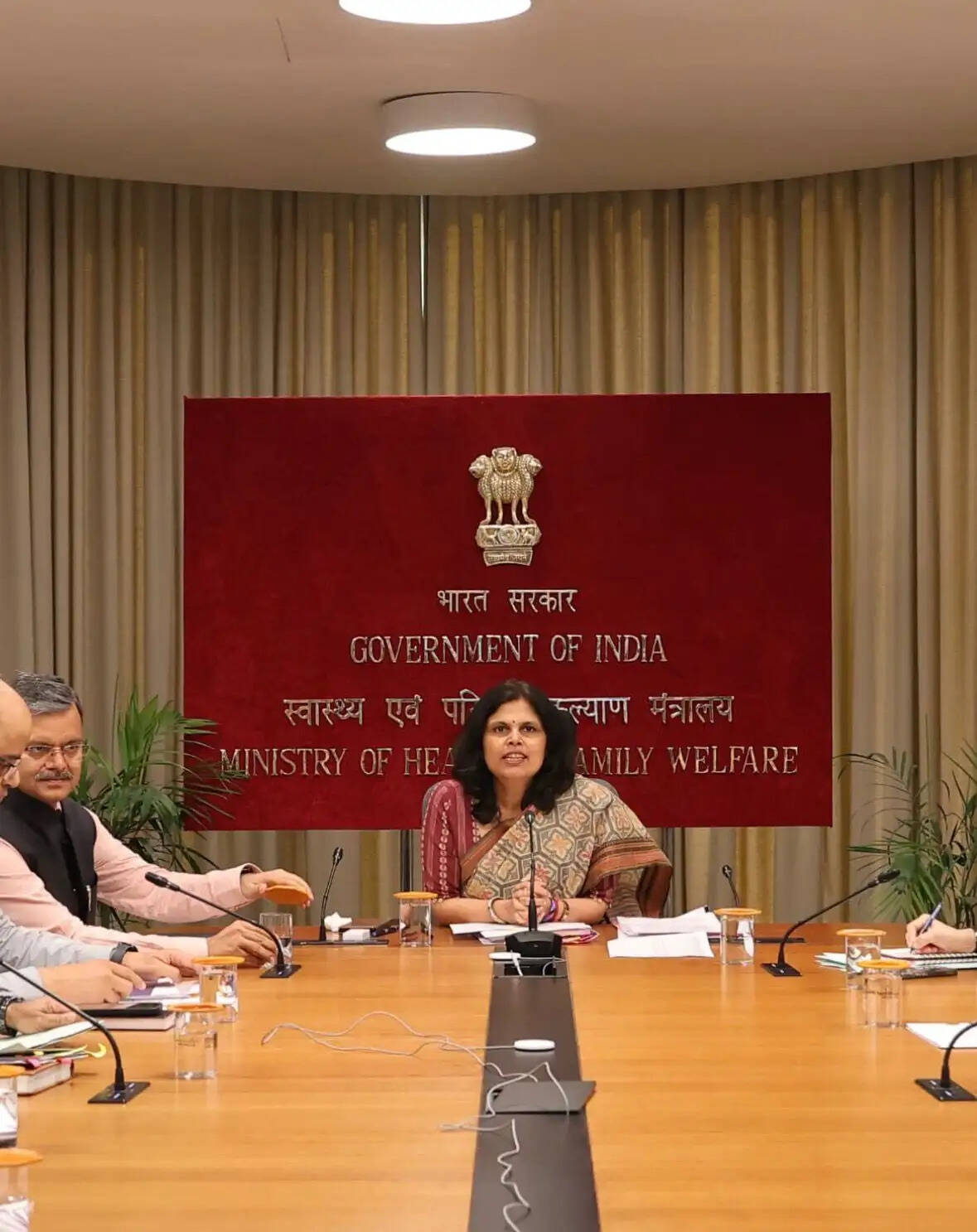 स्वास्थ्य योजनाओं को लेकर स्वास्थ्य सचिव ने राज्यों के साथ की समीक्षा बैठक