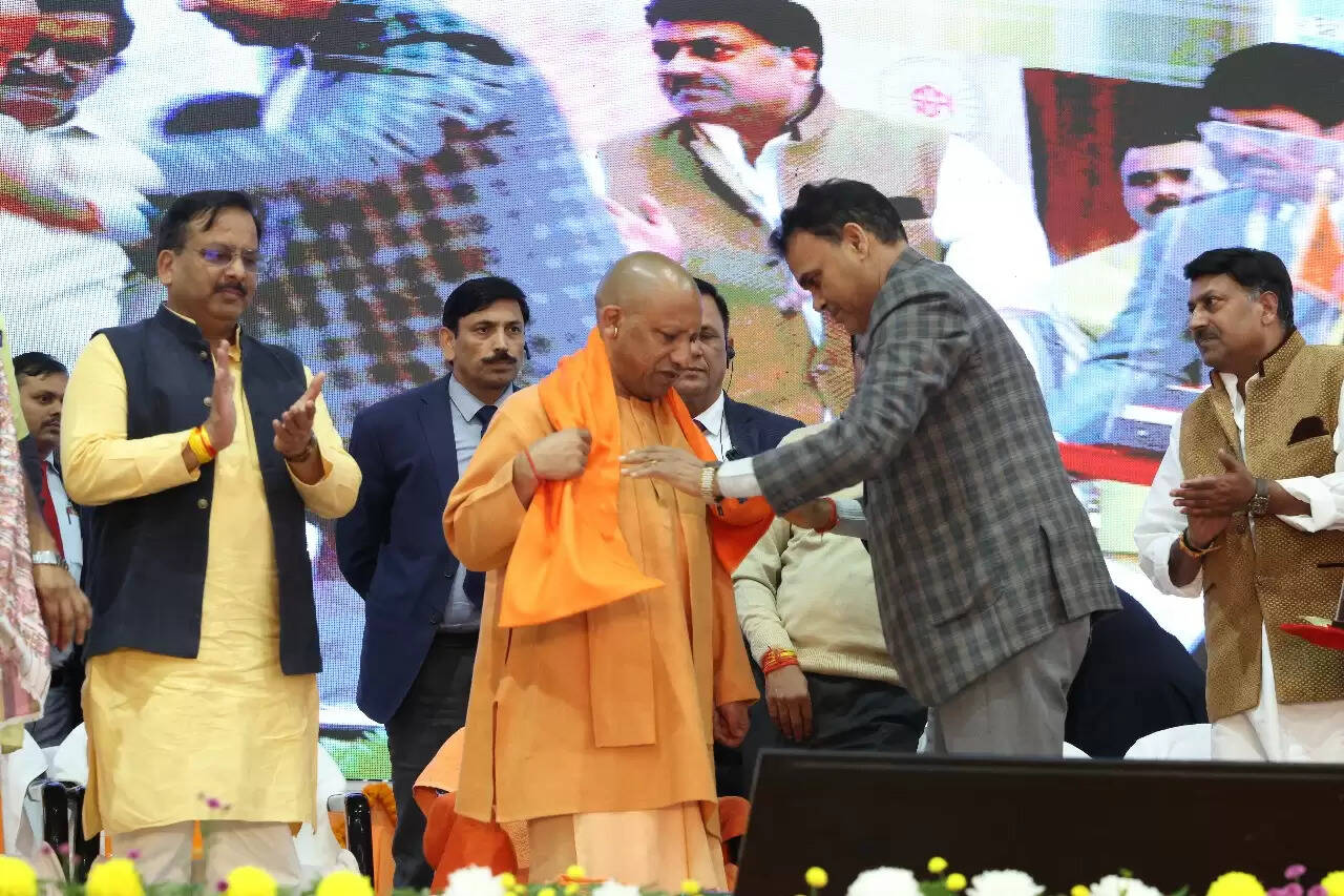 खेल समय बर्बाद करने का नहीं, बल्कि हमारे जीवन के सर्वांगीण विकास का माध्यम है : योगी आदित्यनाथ