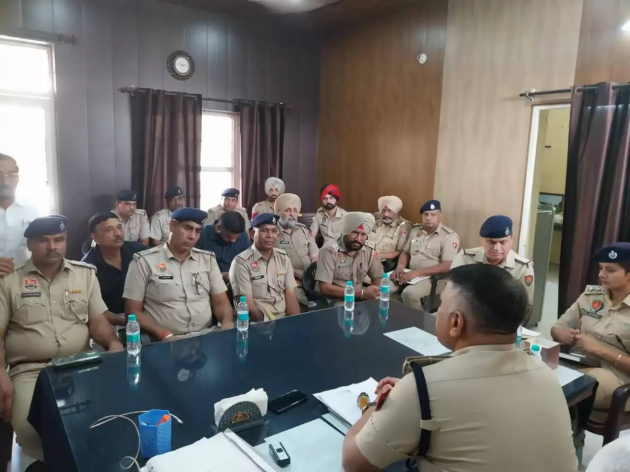 कैथल: पंजाब व हरियाणा के पुलिस अधिकारियों ने चुनाव के मद्देनजर किया मंथन