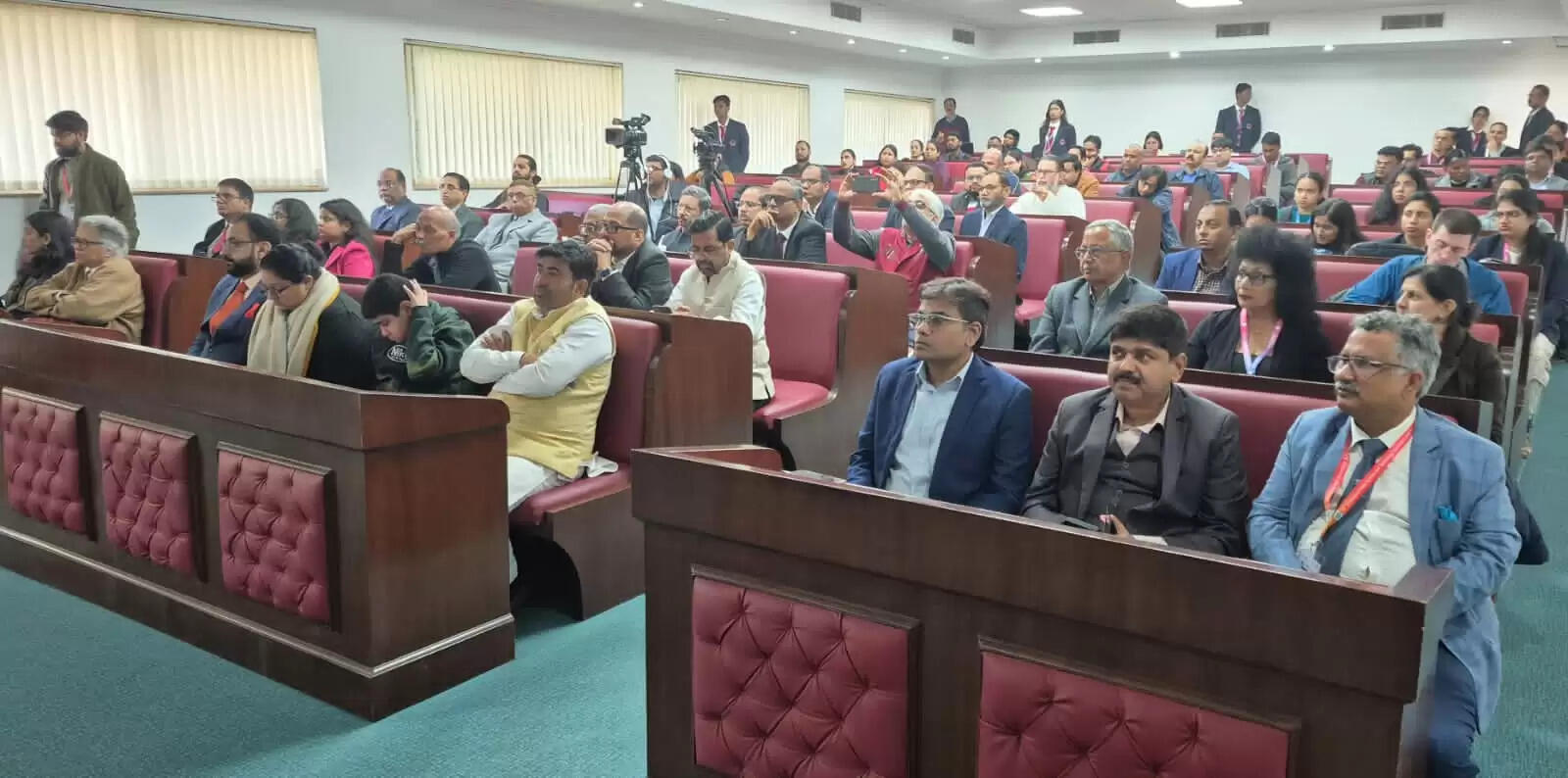 यूएसएसटीसी में विश्वभर से आए शोधार्थियों ने पांच सौ से अधिक प्रस्तुत किए शोधपत्र