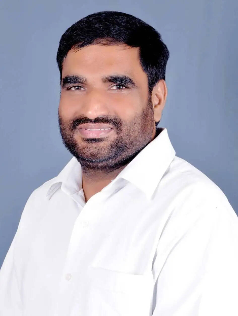 हिसार : गन्ने के भाव में मामूली बढ़ोतरी ऊंट के मुंह में जीरे के समान : बृजलाल बहबलपुरिया