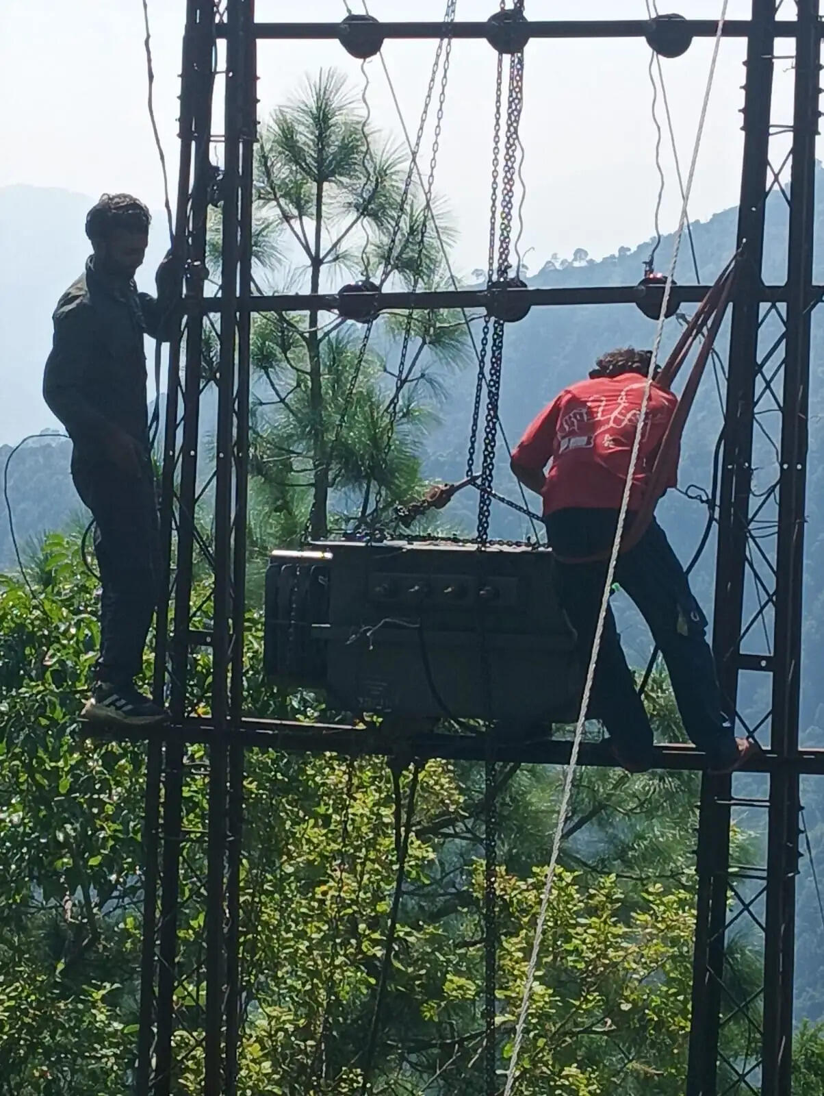 पठवाड़ा गांव में नया ट्रांसफार्मर लगने से विद्युत आपूर्ति बहाल