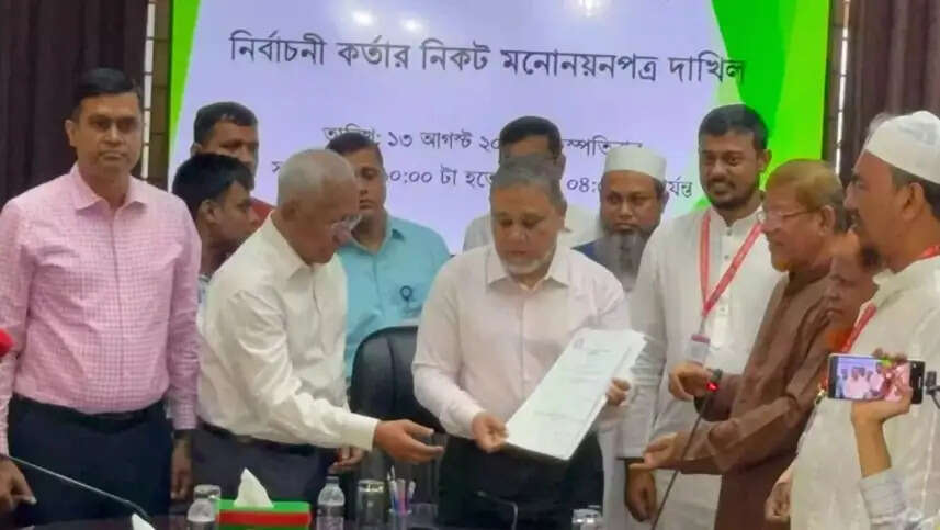 बांग्लादेश में 11 दलों के विपक्षी गठबंधन ने रिटायर्ड कर्नल ओली अहमद को राष्ट्रपति पद का उम्मीदवार बनाया