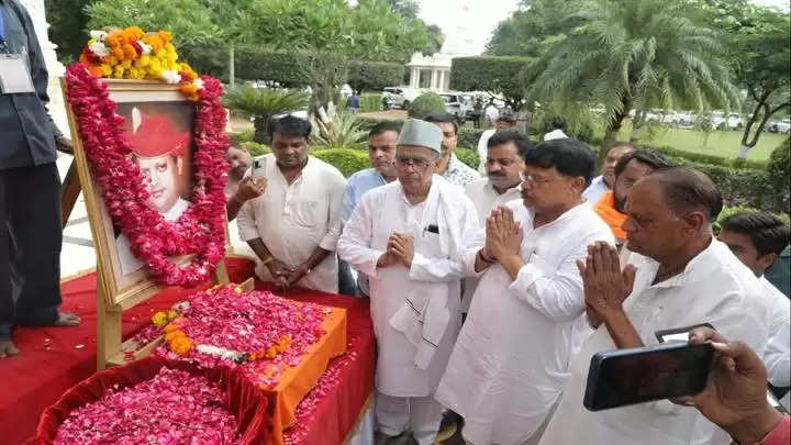 ग्वालियरः हजीरा हॉस्पिटल में स्व. माधवराव सिंधिया की पुण्यतिथि पर रक्तदान शिविर आयोजित