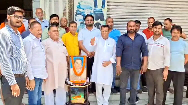 राजीव गांधी को श्रद्धांजलि, कांग्रेस ने मनाया आतंकवाद विरोधी दिवस