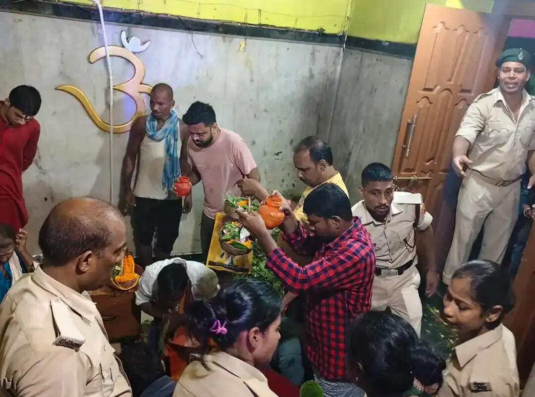 बाबा भीमशंकर मंदिर में पहली सोमवारी पर उमड़ा आस्था का सैलाब, करीब एक लाख श्रद्धालुओं ने किया जलाभिषेक