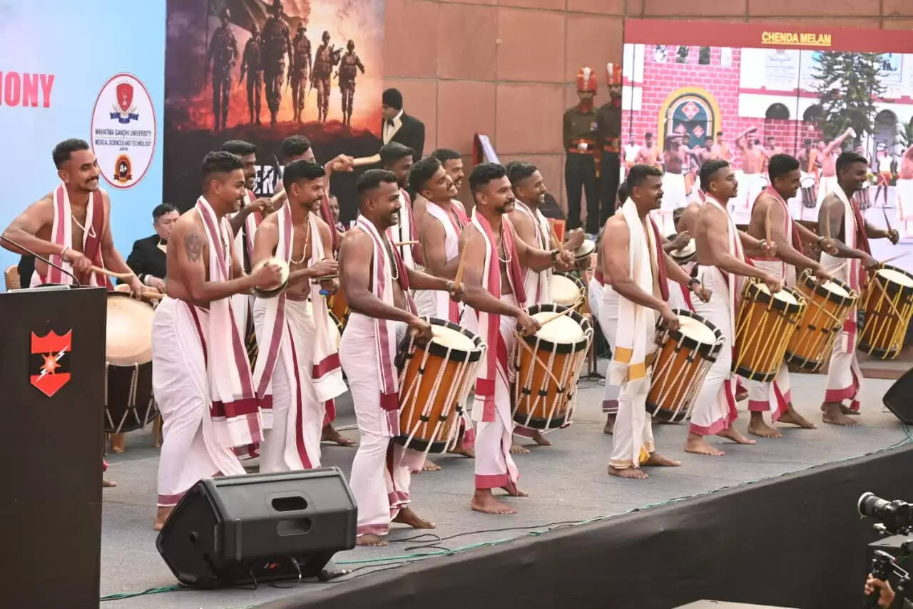 सेना दिवस से पूर्व जवाहर कला केंद्र में विशिष्ट सिम्फनी बैंड आयोजन