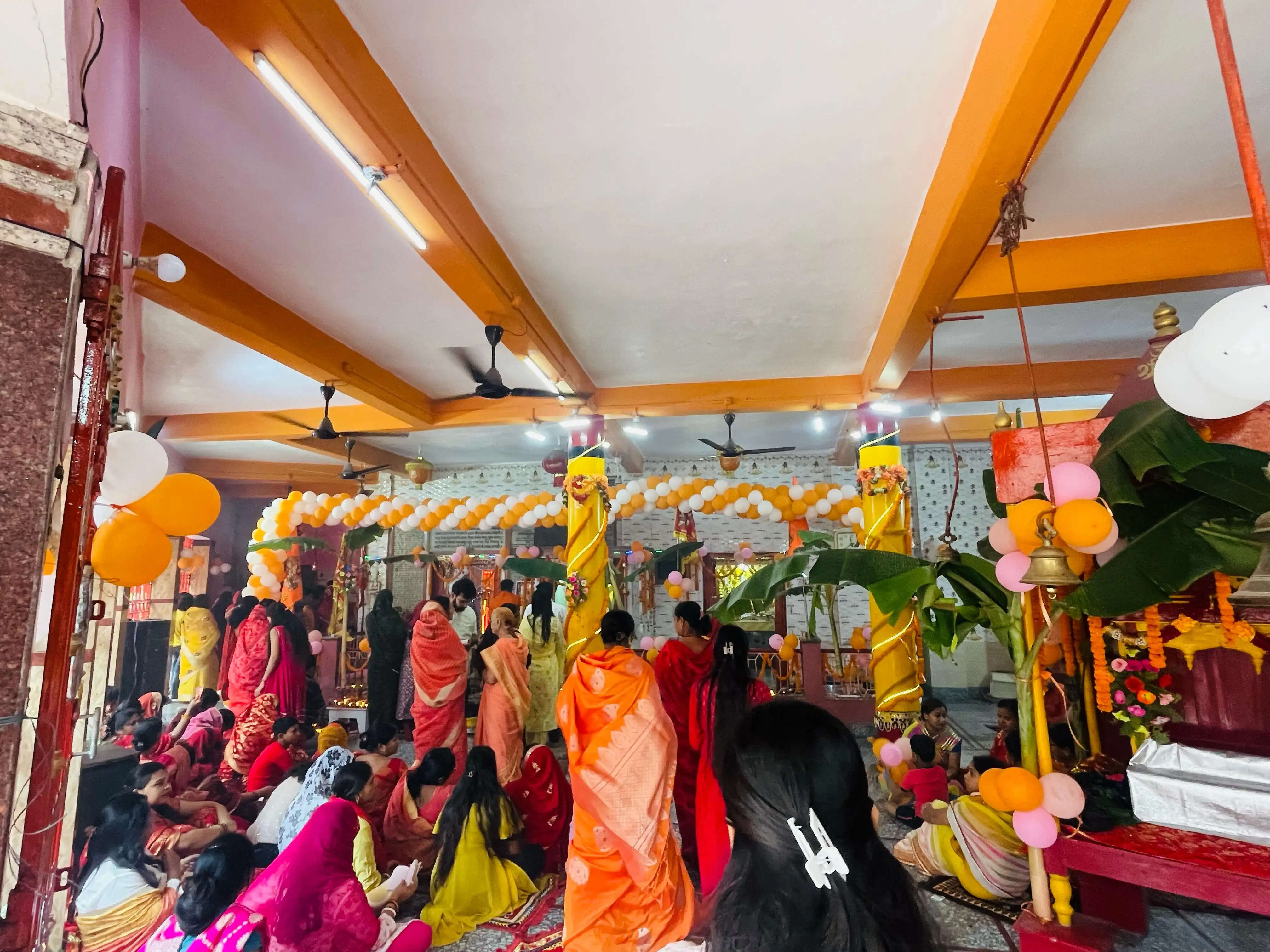 हनुमान जयंती पर मंदिरों में उमड़ा भक्तों का जनसैलाब