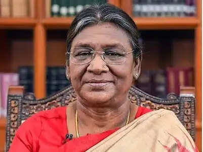 राष्ट्रपति मुर्मु ने ‘रजत पदक’ जीतने पर राजा मुथुपांडी को दी बधाई