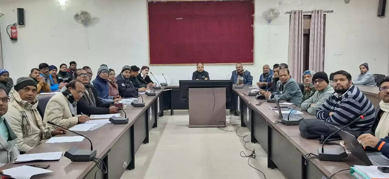 कोशी प्रमंडलीय आयुक्त ने संबंधित जिलों के साथ विभिन्न मुद्दे पर समीक्षा कर आवश्यक निर्देश दिए