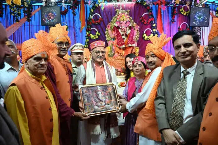 स्वास्थ्य जागरूकता और मानव सेवा में अग्रणी भूमिका निभाएं युवा : राज्यपाल कविन्द्र गुप्ता