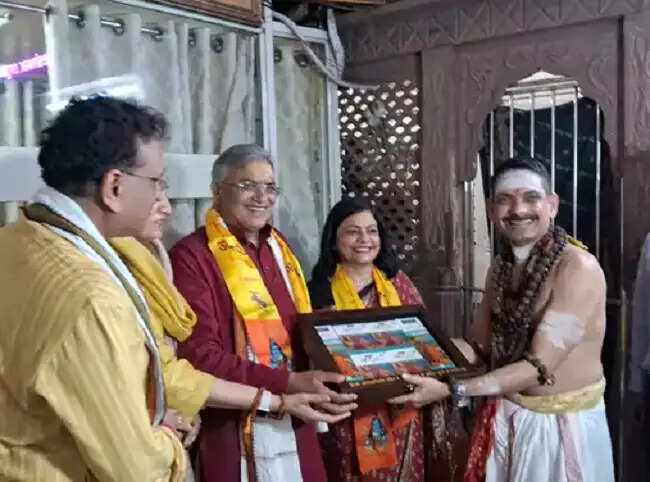 मुख्य निर्वाचन आयुक्त ज्ञानेश कुमार ने ओंकारेश्वर में किए ज्योतिर्लिंग के दर्शन, बोले-23 साल पुराना संकल्प पूरा हुआ