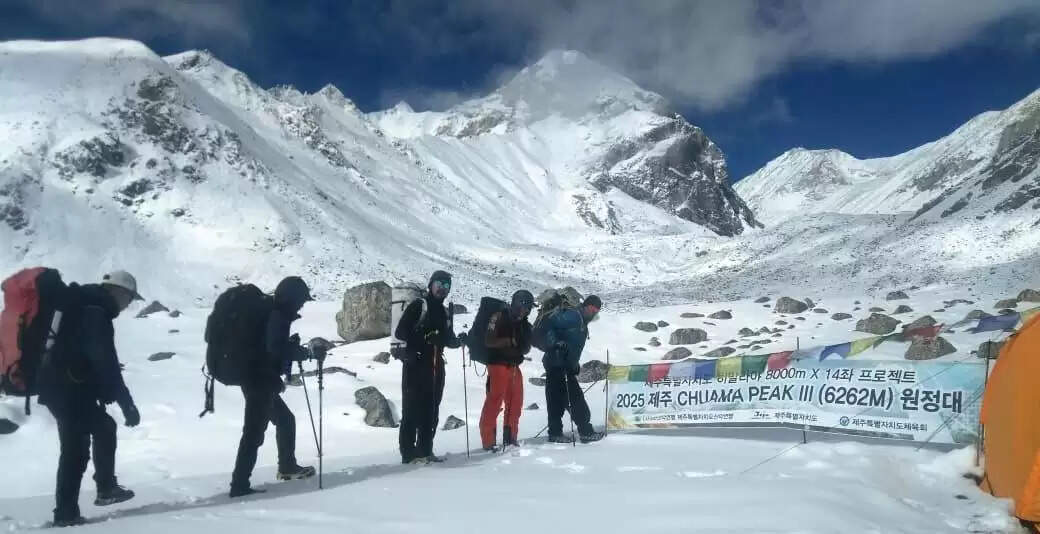 बीते साल 10 लाख से अधिक विदेशी पर्यटक नेपाल पहुंचे, करीब 15 लाख नेपाली विदेश गए