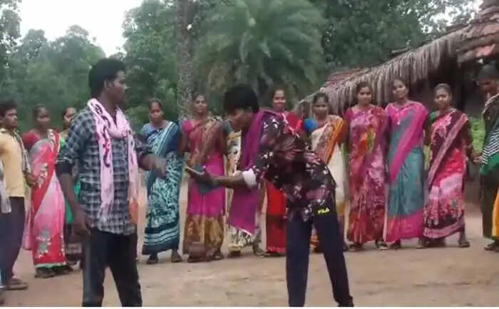 छग विस चुनाव : नक्सलियों ने चुनाव बहिष्कार के लिए जारी किया वीडियो