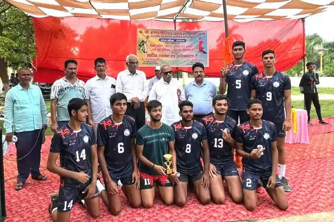 Prayagraj dominated in zonal volleyball competition