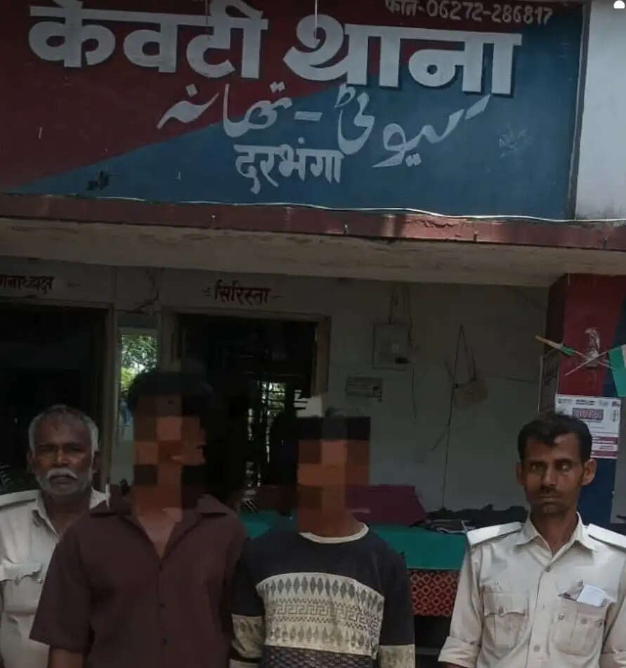 दो अलग-अलग कांडों के प्राथमिकी अभियुक्त गिरफ्तार