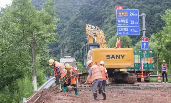 चीन में भारी बारिश और बाढ़ से तबाही, 30 लोगों की मौत