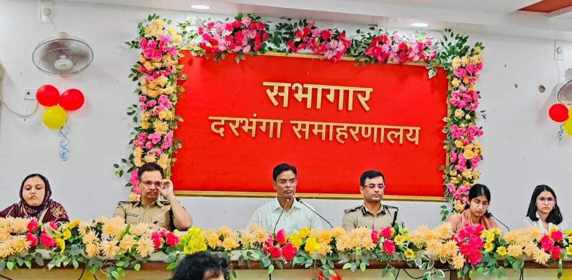 दुर्गापूजा में डीजे पर रहेगा पूर्ण प्रतिबंध, पंडालों में सीसीटीवी अनिवार्य