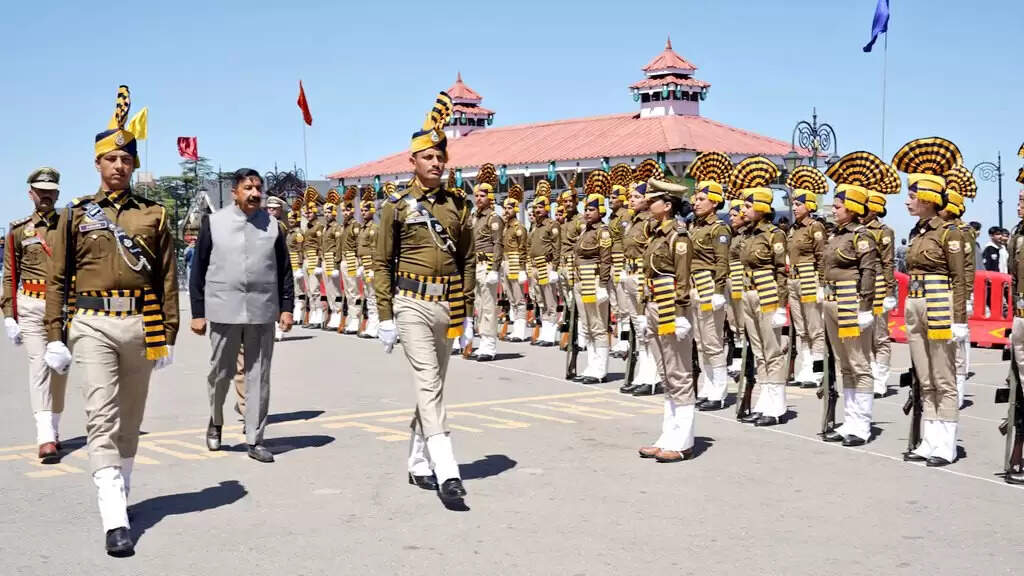 शिमला में हर्षोल्लास के साथ मनाया गया हिमाचल दिवस, उपमुख्यमंत्री बोले—आर्थिक चुनौतियों के बीच विकास जारी