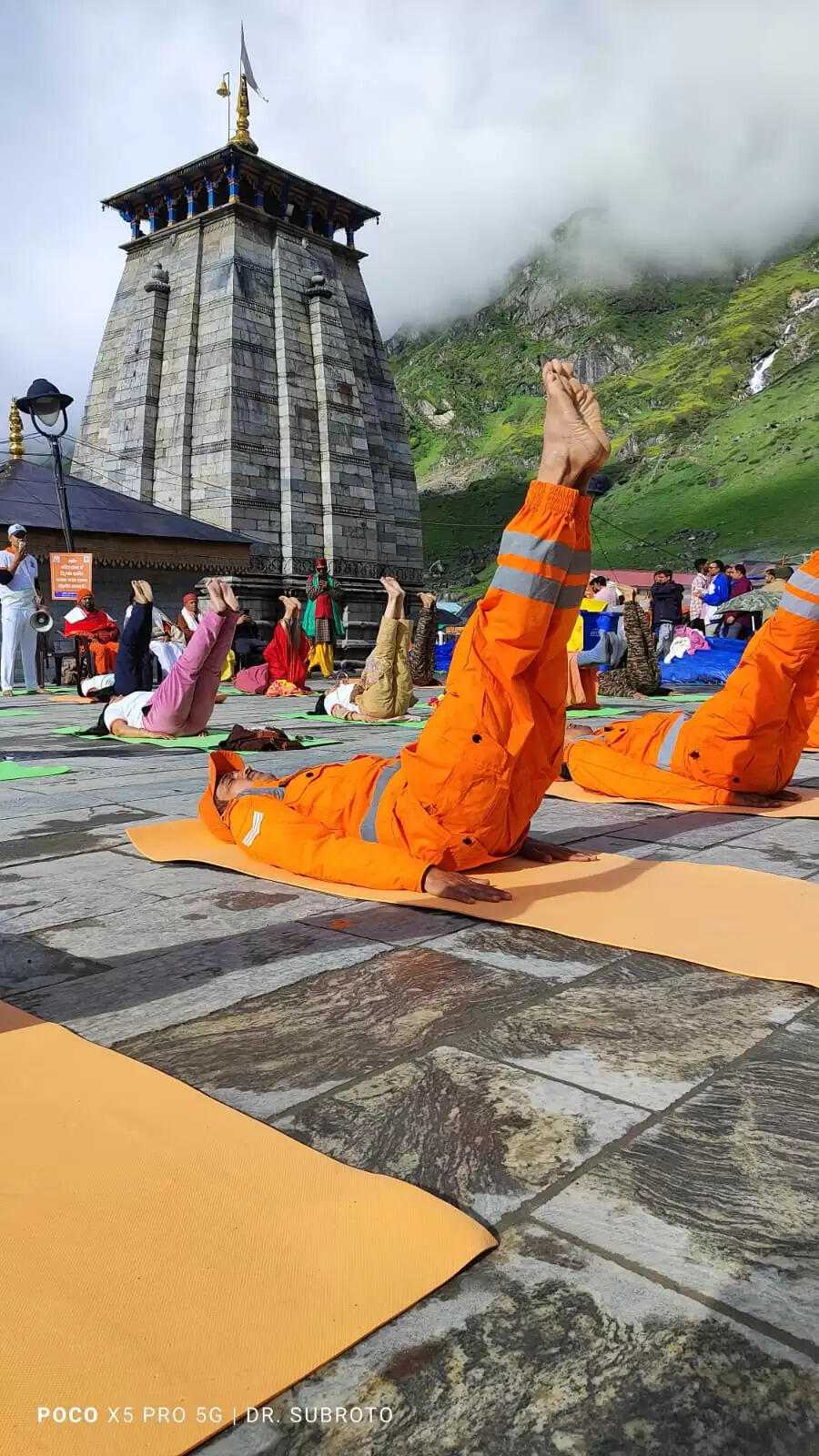 देवभूमि योगमय, राष्ट्रपति मुर्मु ने देहरादून में किया योग, कहा-देश के योग, चेतना और विरासत का केंद्र है उत्तराखंड