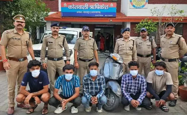 सड़क पर खुलेआम मारपीट के वायरल वीडियो पर कार्रवाई, पांच आरोपित गिरफ्तार