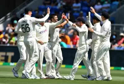 एशेज पांचवा टेस्ट : ऑस्ट्रेलिया ने दूसरे दिन दस विकेट खोकर 303 रन बनाए