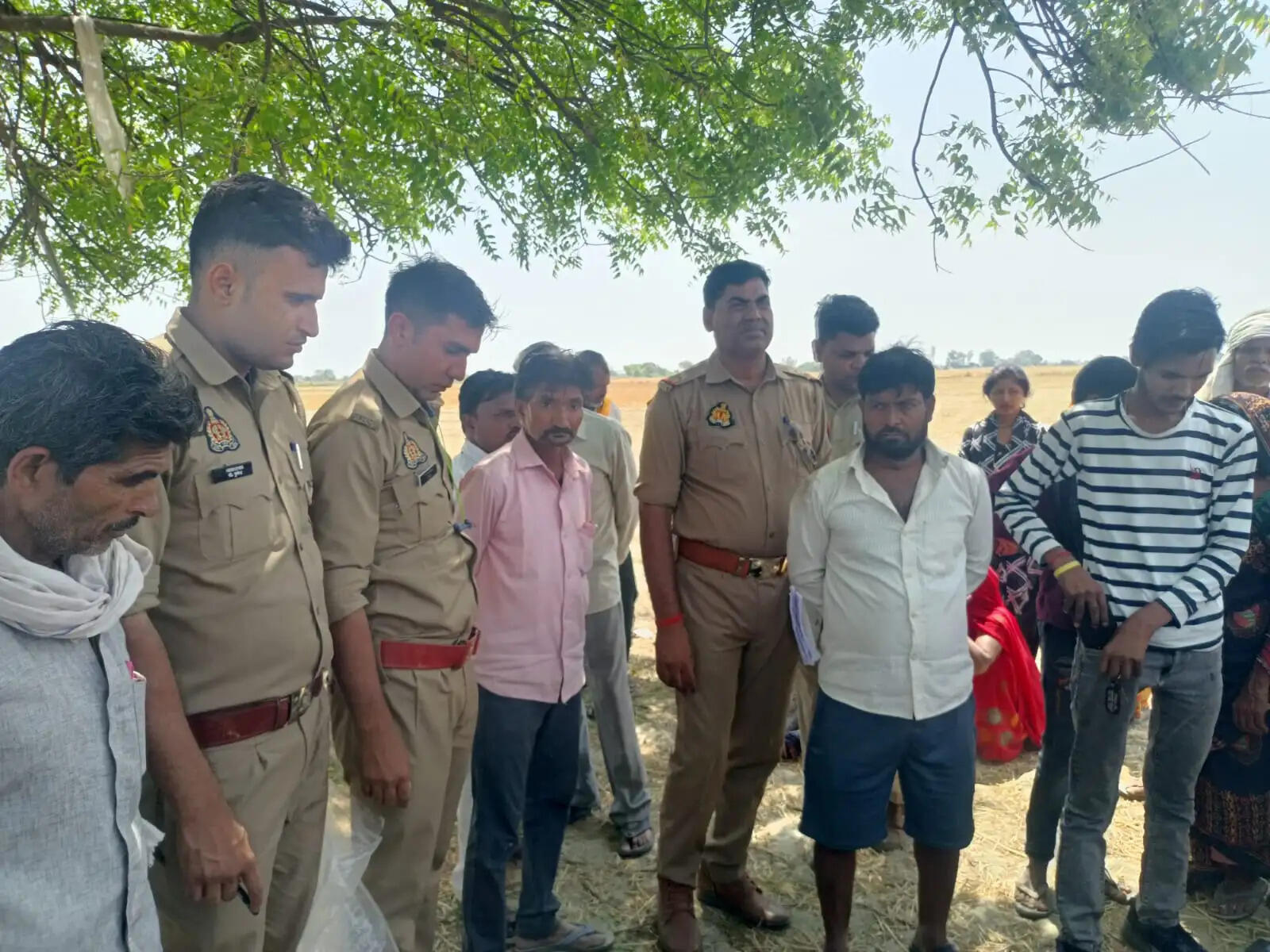 संदिग्ध परिस्थितियों में अधेड़ ने की आत्महत्या