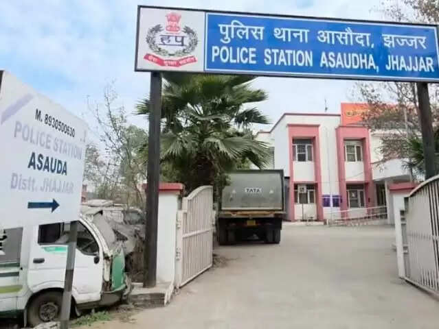 झज्जर : सेना के सूबेदार मेजर के बंद मकान से पिस्तौल व जेवरात चोरी