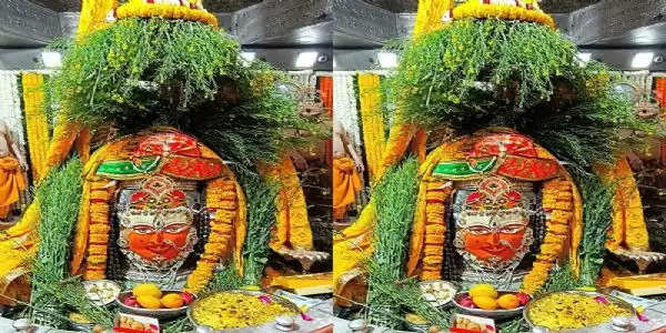 वसंत पंचमी पर मां सरस्वती के रूप में हुआ भगवान महाकाल का श्रृंगार