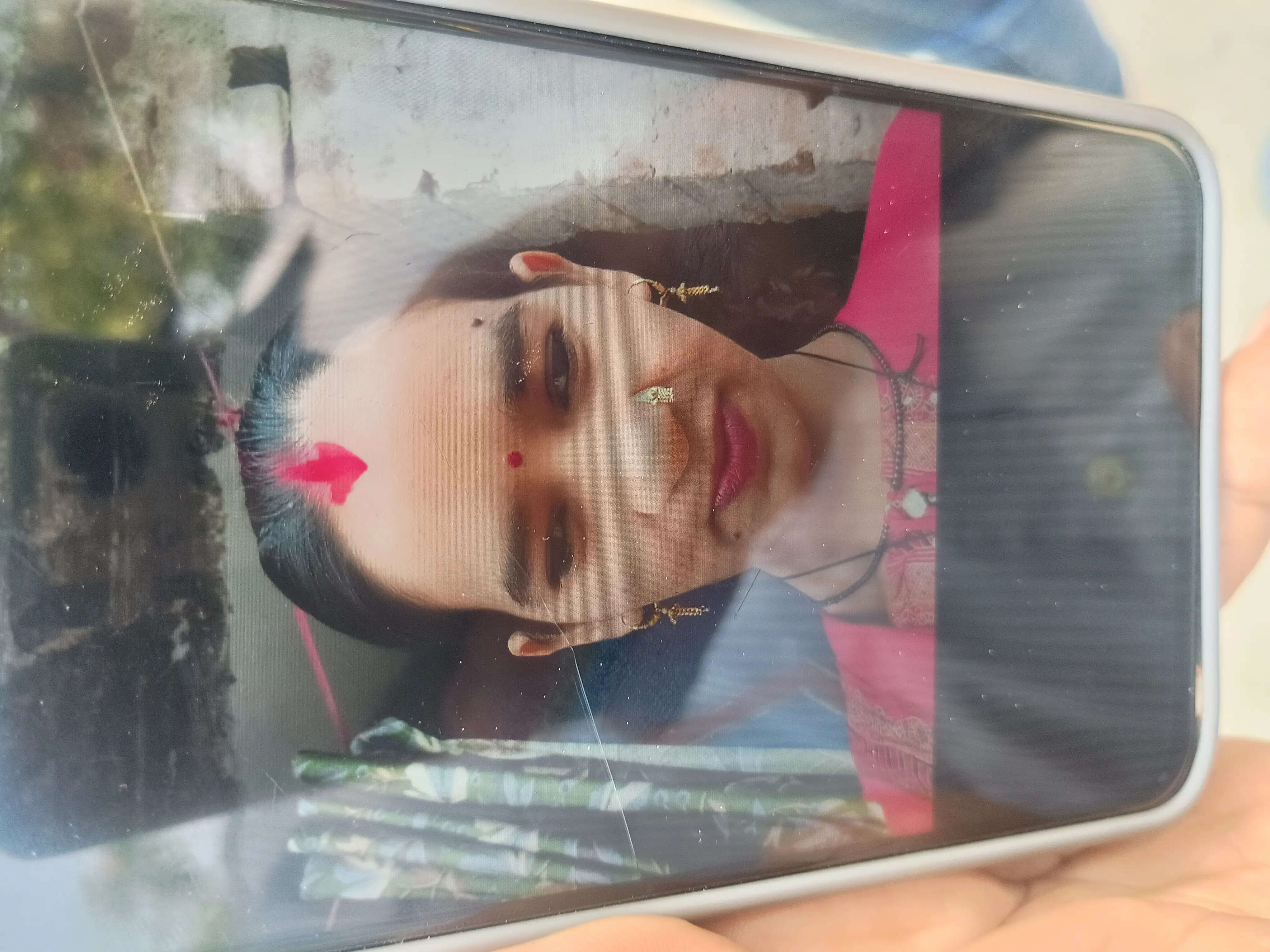 तेज रफ्तार वाहन की टक्कर से महिला की मौत