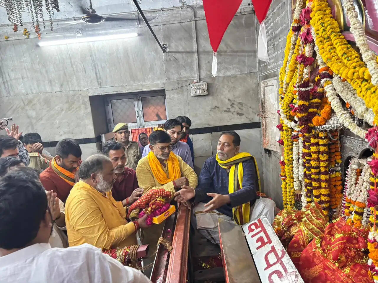 12 सौ कुंडों में भक्तों ने अर्पित की लाखों आहुतियां, संत प्रवचन को सुनने पहुंचे बड़ी संख्या में भक्त