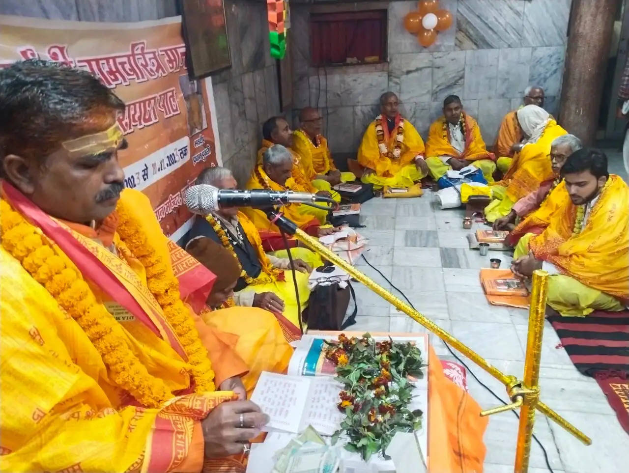 बनकटी हनुमान मंदिर में मानस के दोहे और चौपाइयों की गूंज, नवान्ह पारायण पाठ