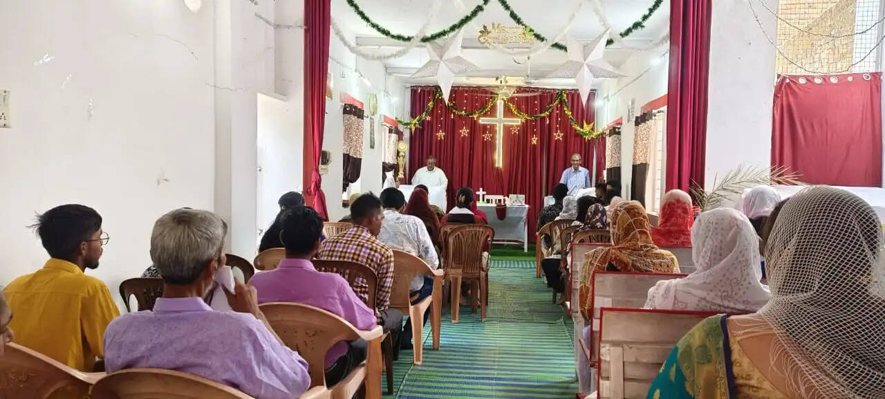 अनूपपुर: प्रभु यीशु की याद में मनाया गया ईस्टर संडे