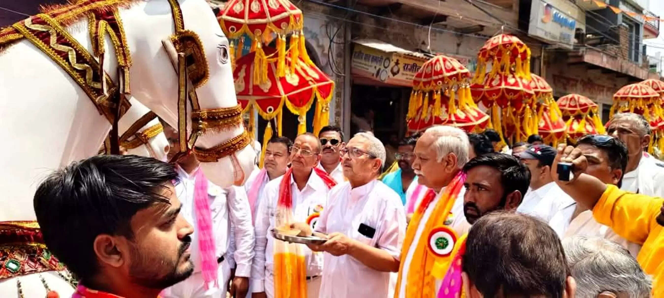 धौलपुर में महावीर स्वामी की जयंती पर शोभायात्रा का आयोजन