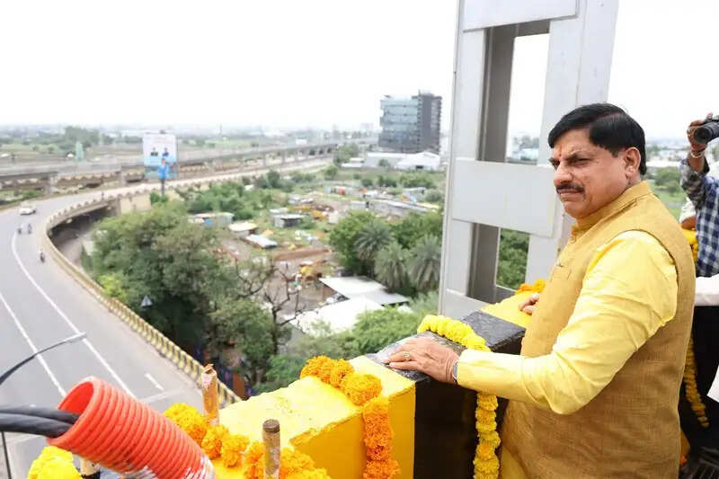 इंदौर को मिली बड़ी सौगात, मप्र के पहले डबल लेयर फ्लाईओवर ब्रिज की एक भुजा का लोकार्पण