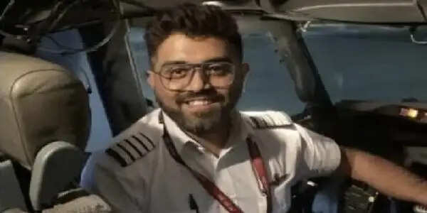 राष्ट्रपति, उपराष्ट्रपति, प्रधानमंत्री व अन्य ने कैप्टन स्मित मछार के शीघ्र स्वस्थ होने की कामना की
