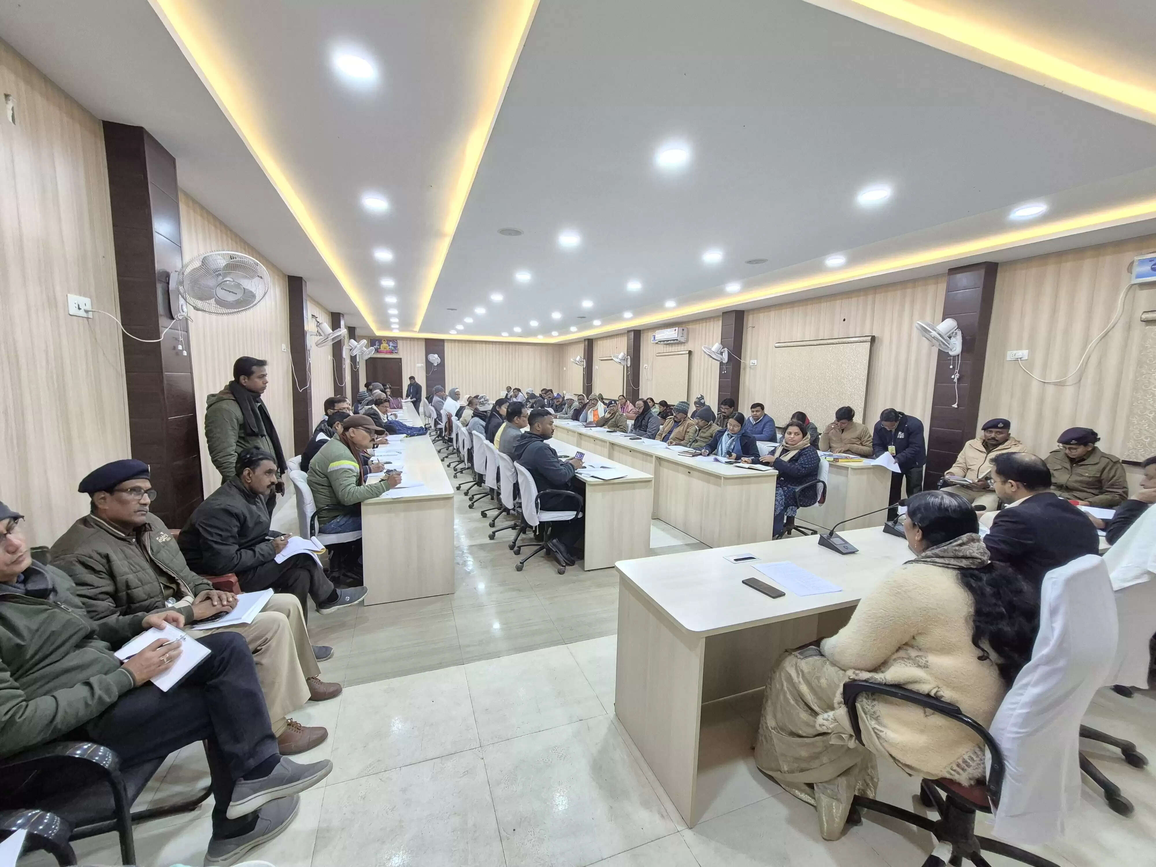 गणतंत्र दिवस तैयारियों को लेकर जिलाधिकारी ने की बैठक