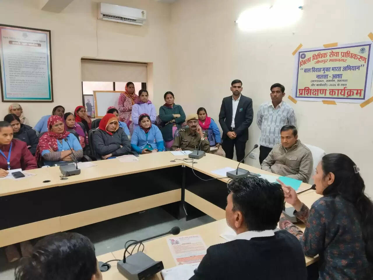 बाल विवाह मुक्त भारत की शपथ दिलाई