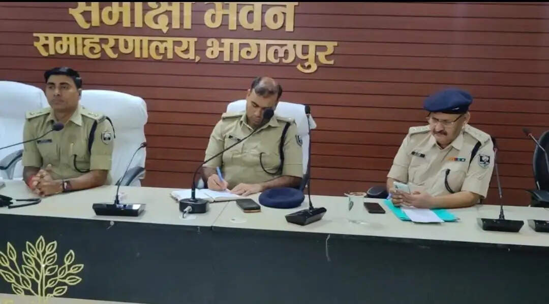 एसएसपी की क्राइम मीटिंग, साइबर अपराध पर कड़ाई और श्रावणी मेले की सुरक्षा को लेकर दिए निर्देश