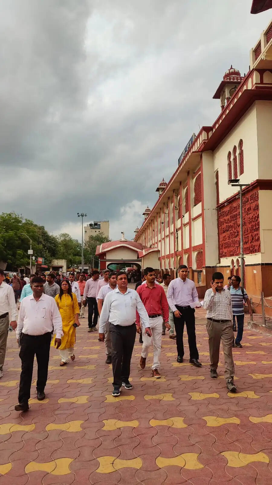 अजमेर रेलवे स्टेशन पर यात्री सुविधाओं को सुदृढ़ करने पर जोर, एसआईजी बैठक में विकास कार्यों की समीक्षा