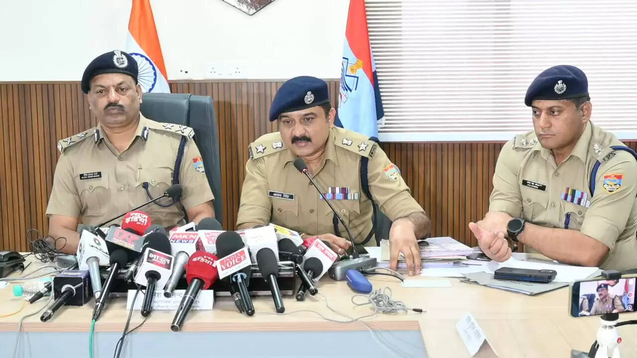 ऑपरेशन कालनेमि में अब तक प्रदेश में साढ़े पांच हजार से अधिक लोगों का सत्यापन, 14 गिरफ्तार