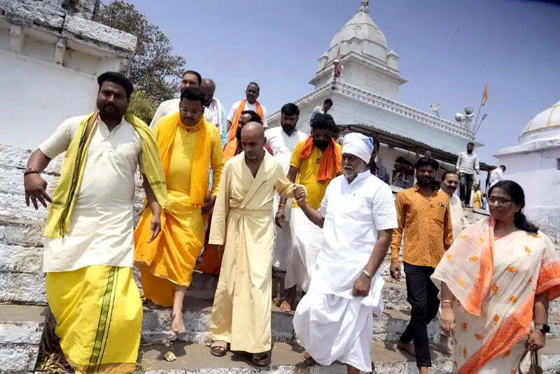 मप्रः बुदनी का गुंजारी संगम बना आस्था, श्रम और संकल्प का जीवंत प्रतीक