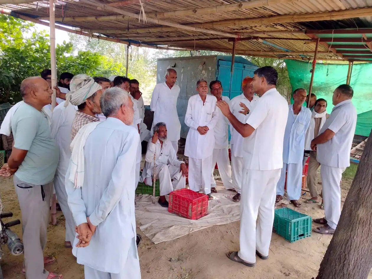 हिसार में नशा छोड़ने की राह में अकेला नहीं कोई, घर की चौखट तक पहुंच रही पुलिस