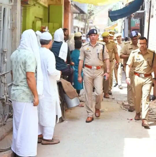 ईद-उल-अजहा से पहले&nbsp;मस्जिदों, नमाज स्थलों का अपर पुलिस आयुक्त ने किया निरीक्षण
