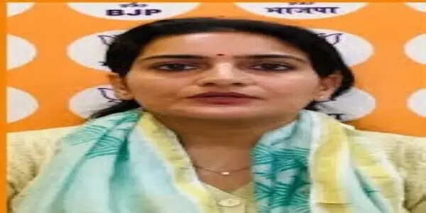 महिला कांग्रेस का प्रदर्शन पूरी तरह फ्लॉप,जनता का नहीं मिला समर्थन : राखी राठौड़