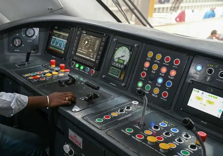 पश्चिम मध्य रेलवे द्वारा लोको पायलटों की कार्य स्थितियों को सुदृढ़ बनाने की दिशा में उल्लेखनीय प्रयास