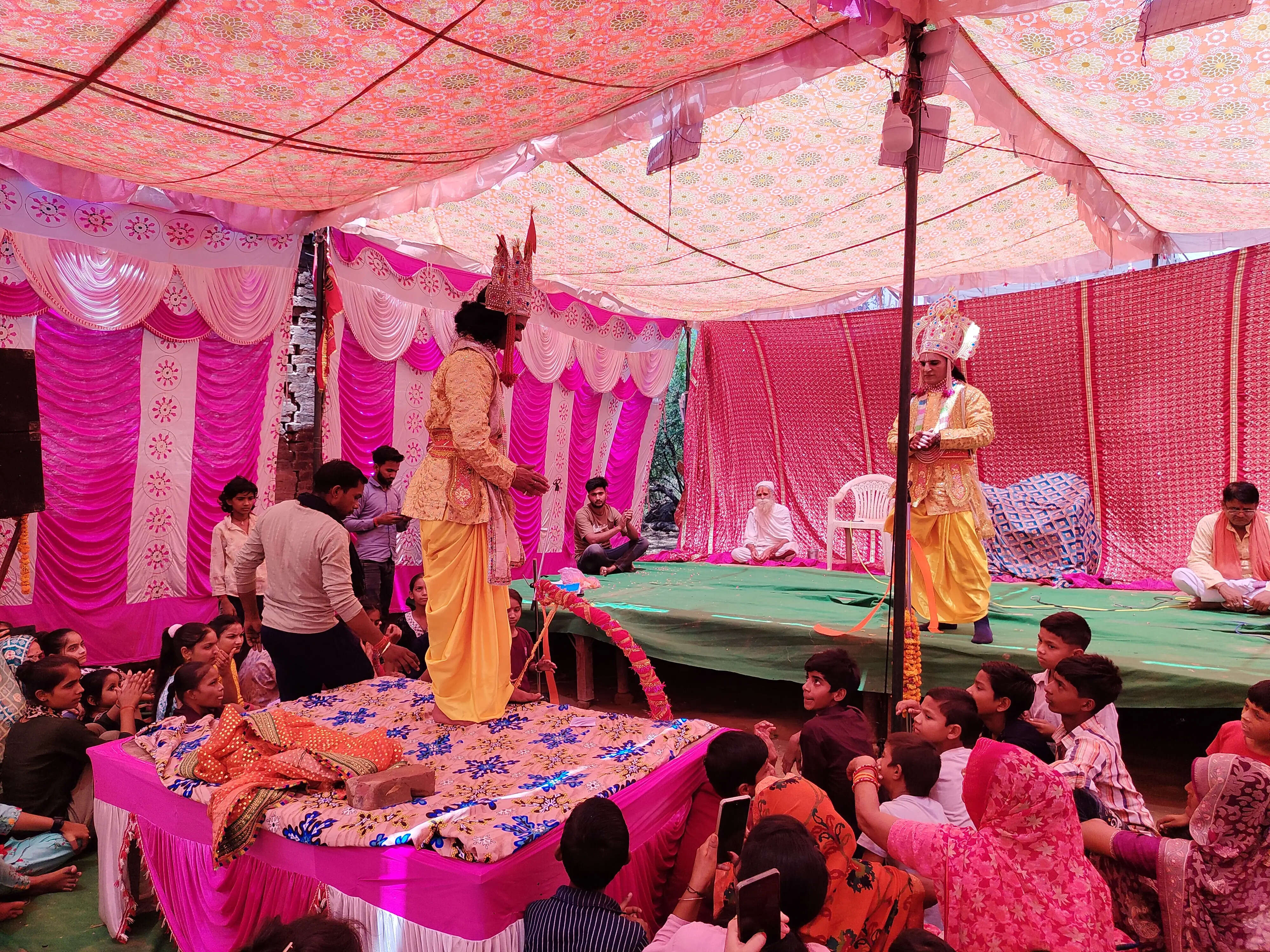 श्रीमद्भागवत कथा के समापन पर रामलीला का आयोजन