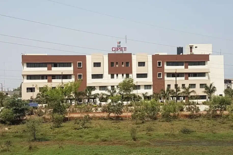 रायपुर : सिपेट के विभिन्न पाठ्‌यक्रमों में प्रवेश परीक्षा के लिए ऑनलाइन आवेदन 29 मई तक