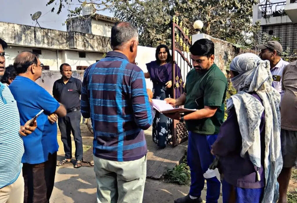 कोरबा: नाली में अपशिष्ट डालने पर होटल संचालक पर पांच हजार रुपये लगा जुर्माना